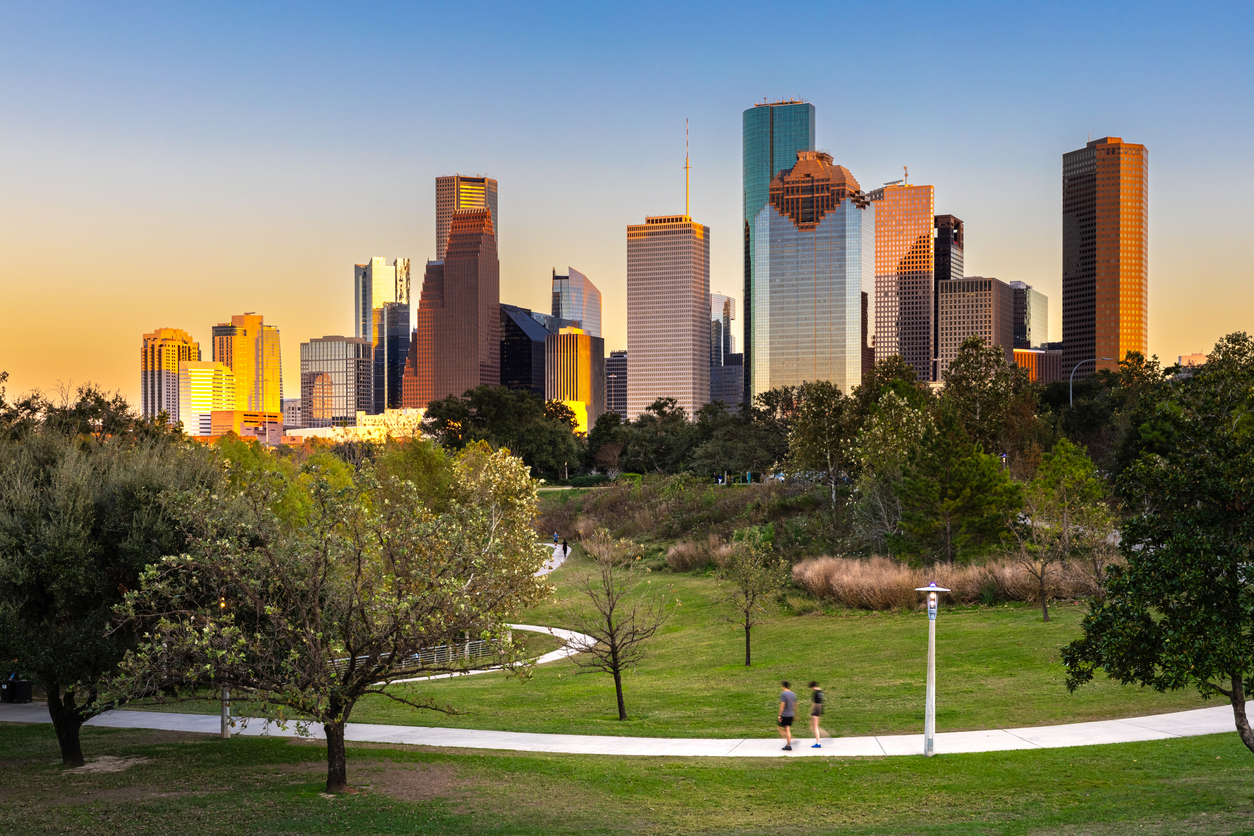 Houston Downtown with cityscape views from the park at the Buffalo Bayou, Houston, Texas